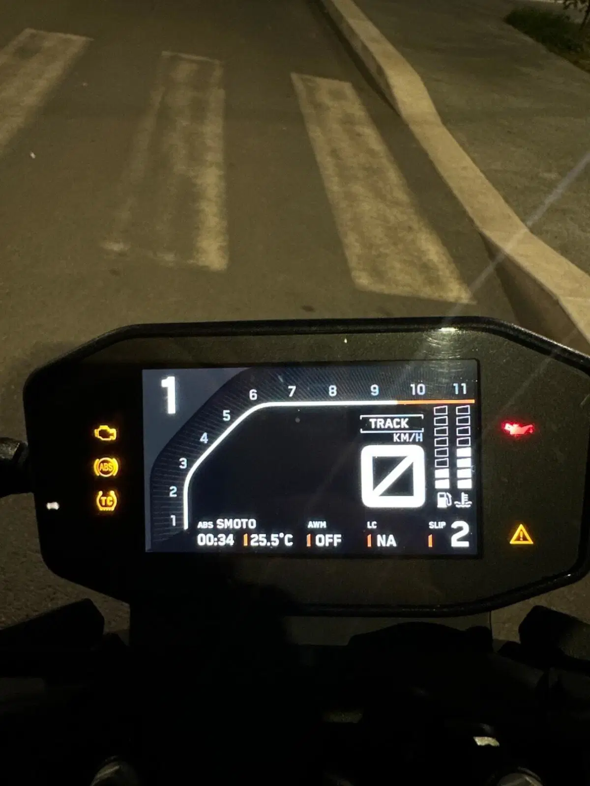 KTM 790 Duke L (2023 - 24) (4)