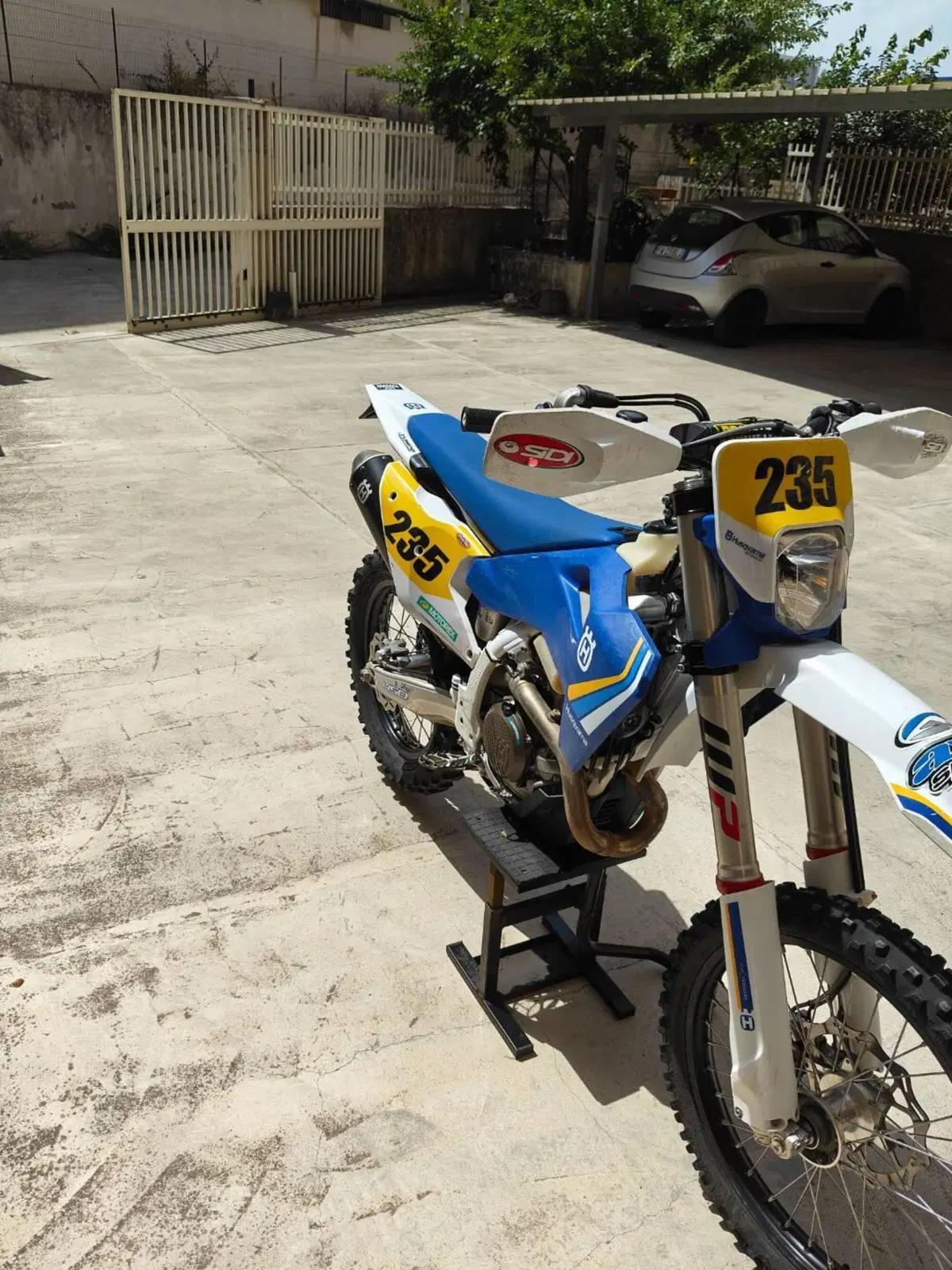 Husqvarna FE 450 Heritage (2025) (6)