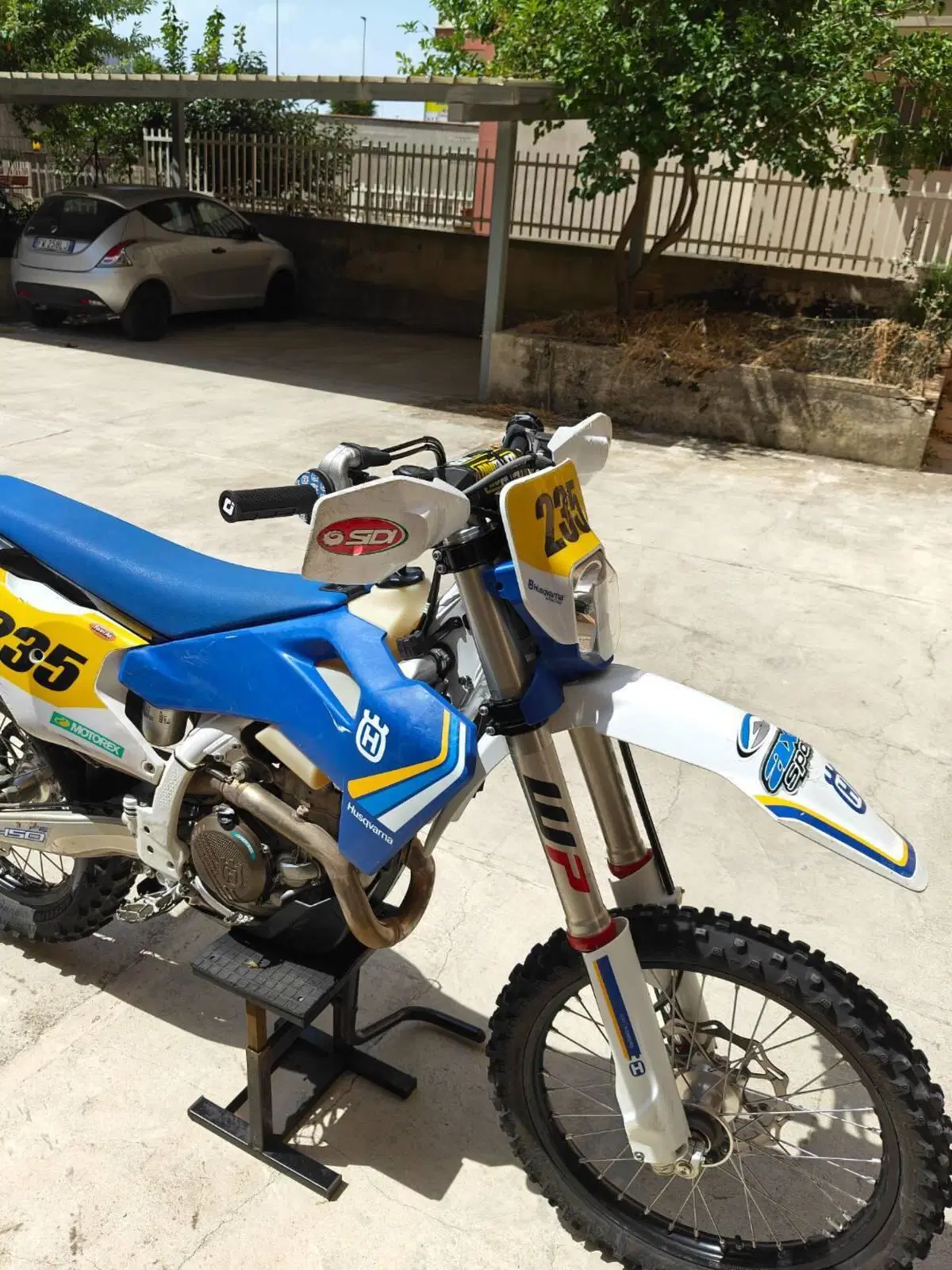 Husqvarna FE 450 Heritage (2025) (7)