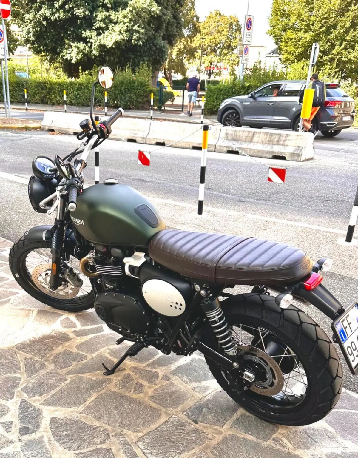 Triumph Scrambler 900 Chrome Edition (2023) (3)