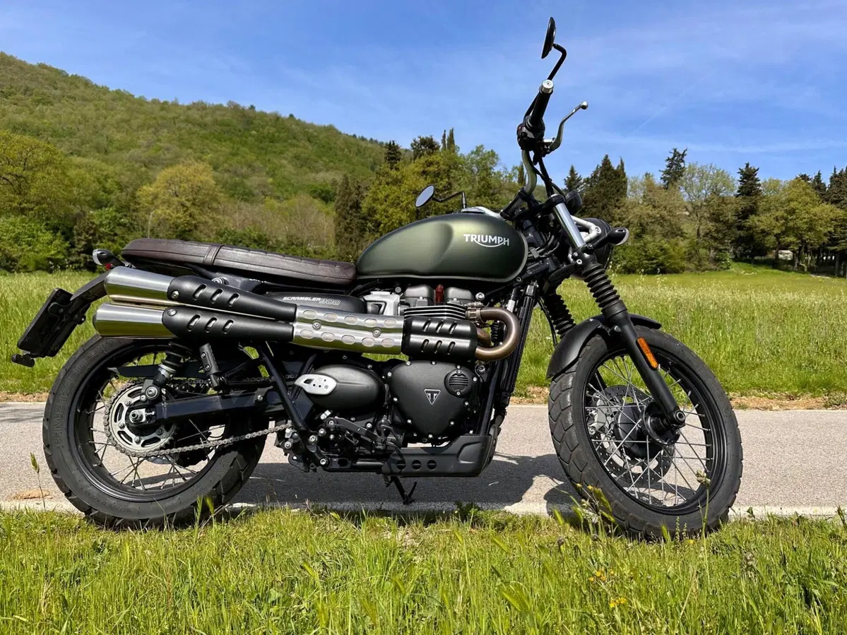 Triumph Scrambler 900 Chrome Edition (2023) (5)