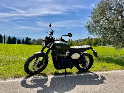 Triumph Scrambler 900 Chrome Edition (2023) usata
