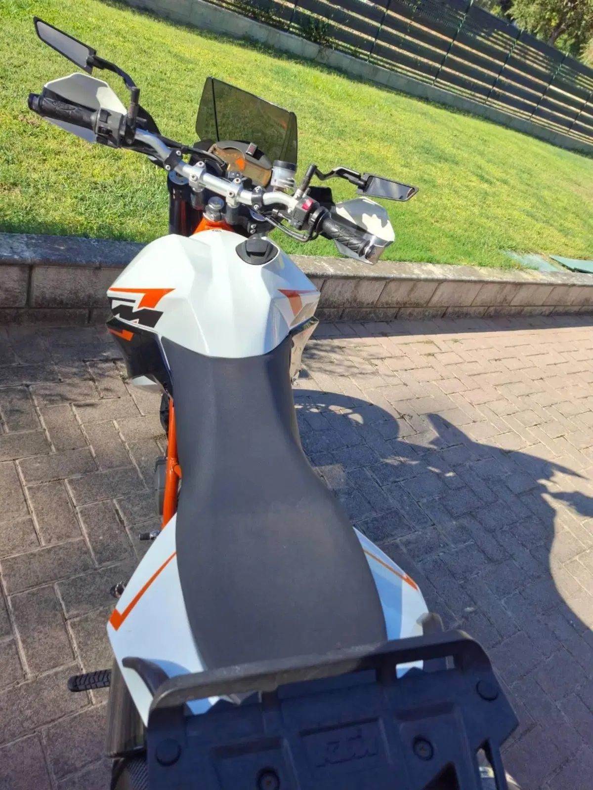 KTM 990 Supermoto R (2009 - 11) (2)