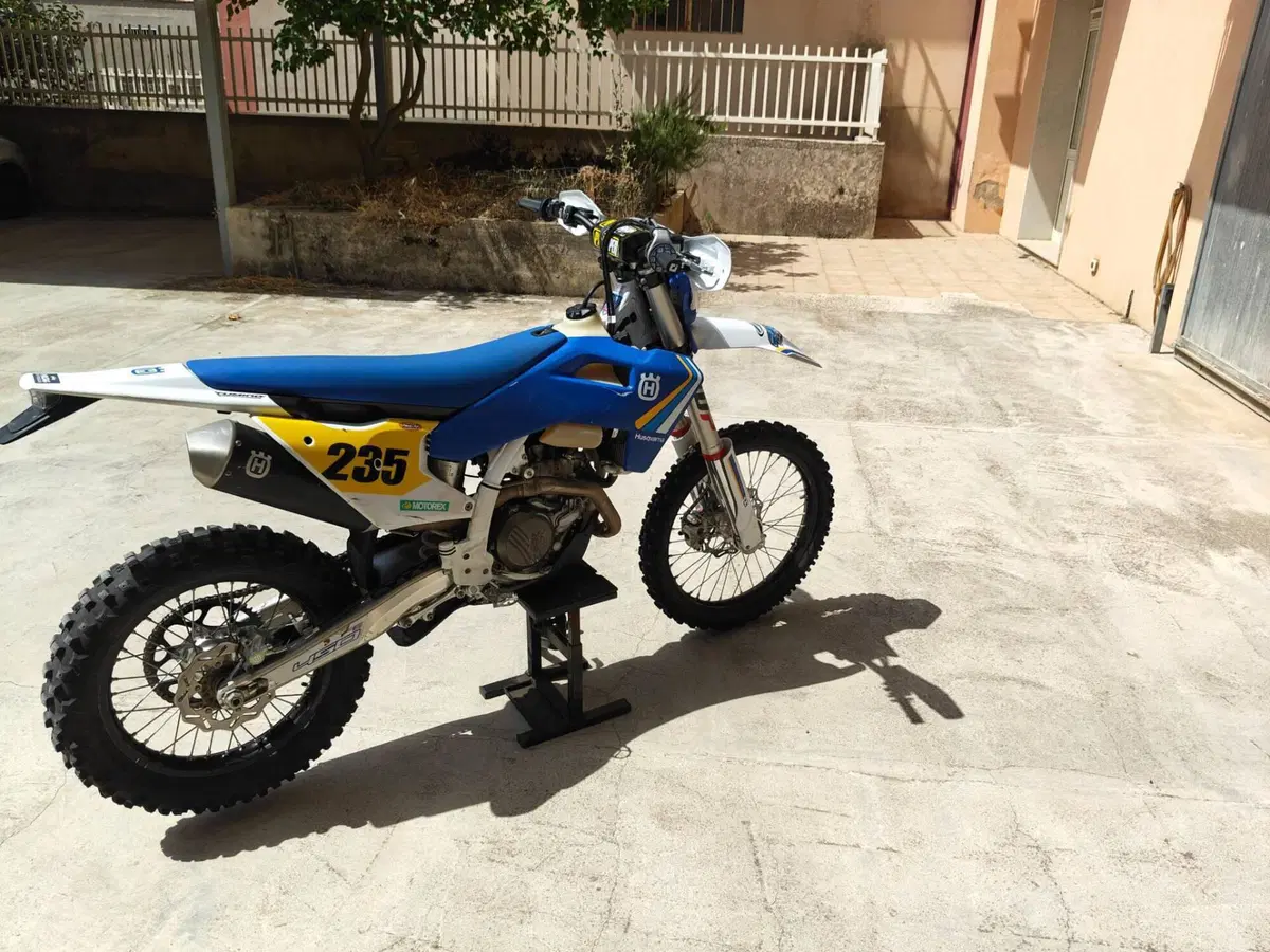 Husqvarna FE 450 Heritage (2025) (9)