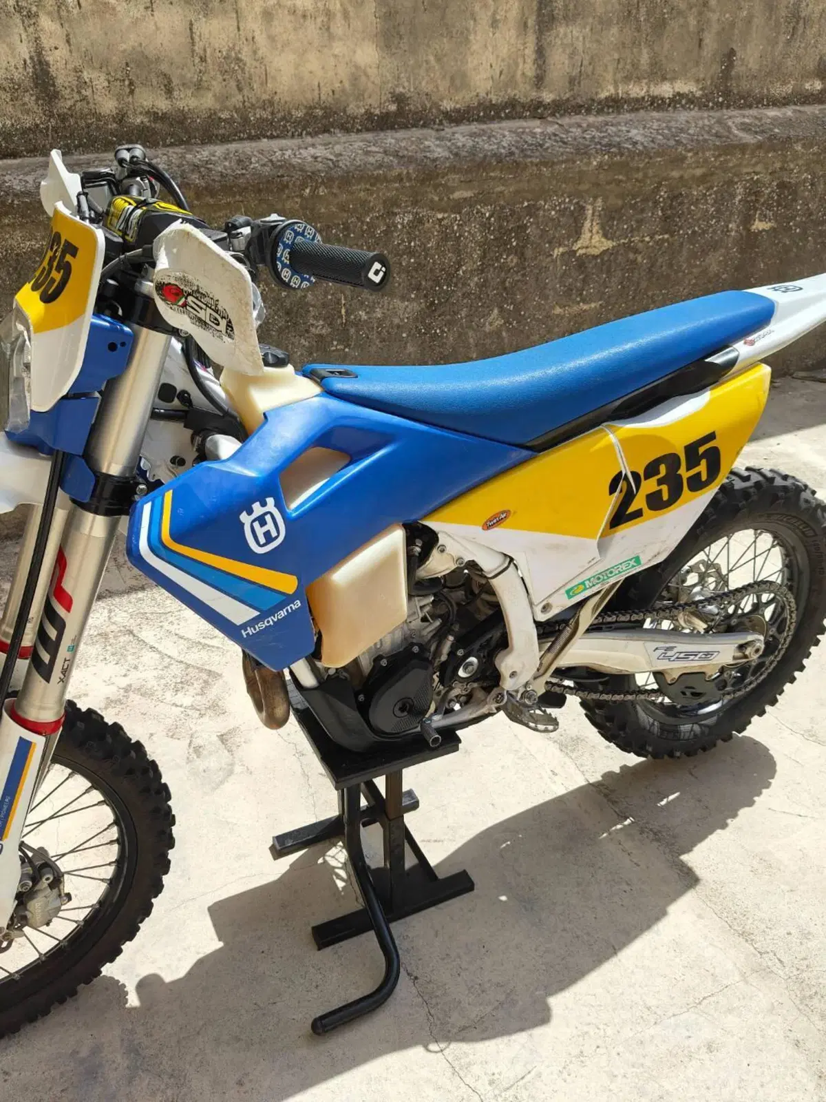 Husqvarna FE 450 Heritage (2025) (10)