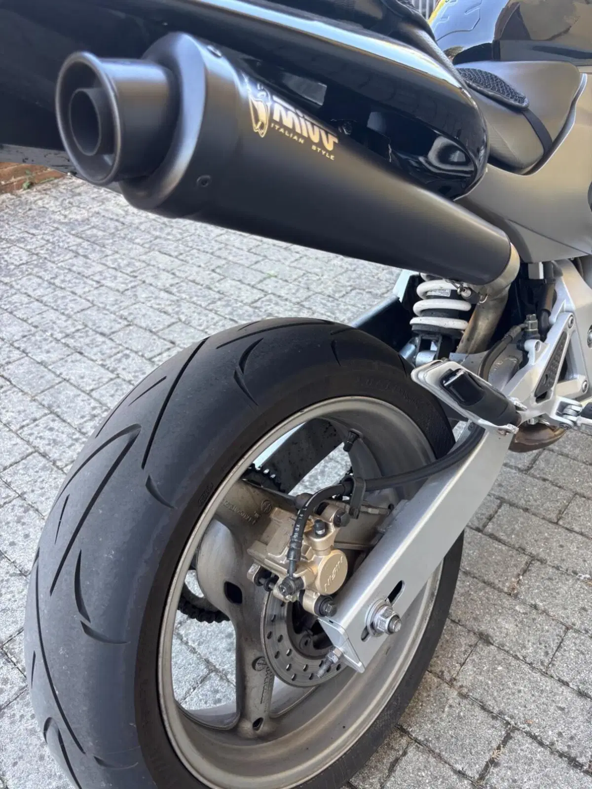 Honda Hornet 600 (2005 - 06) (7)