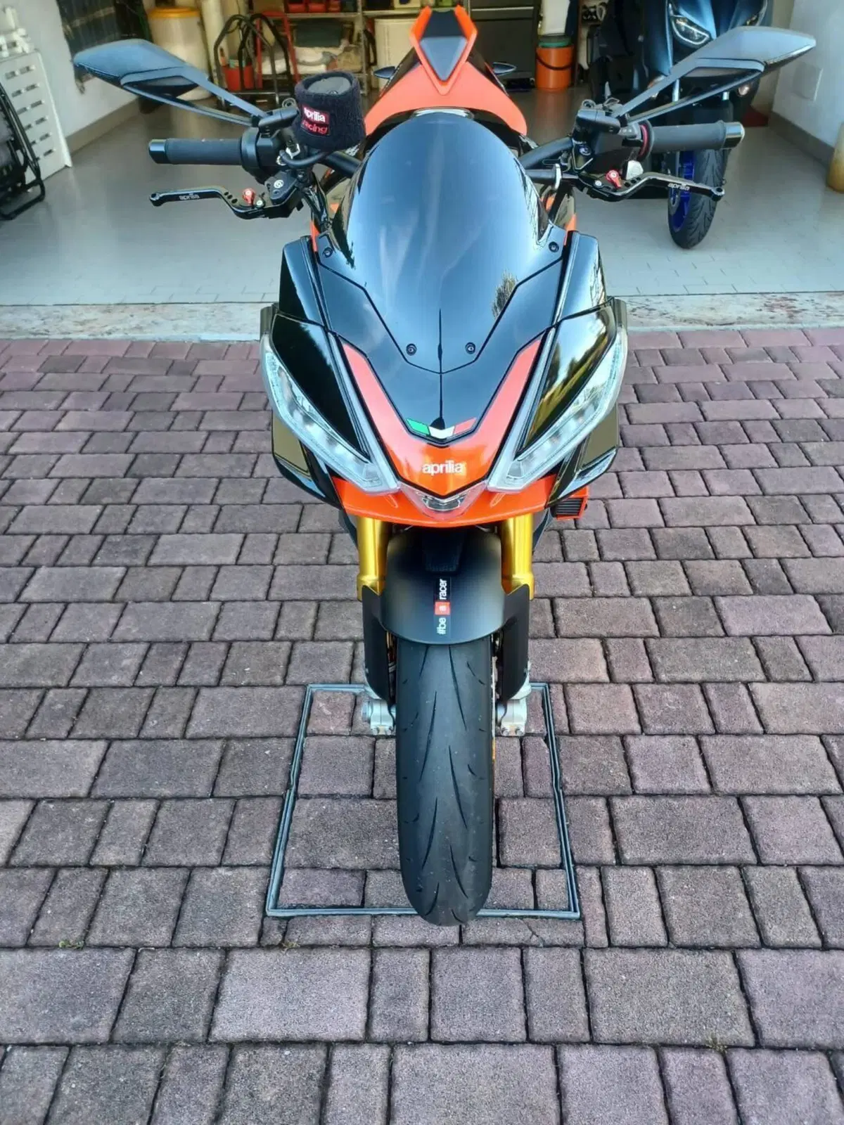 Aprilia Tuono V4 Factory (2021 - 24)