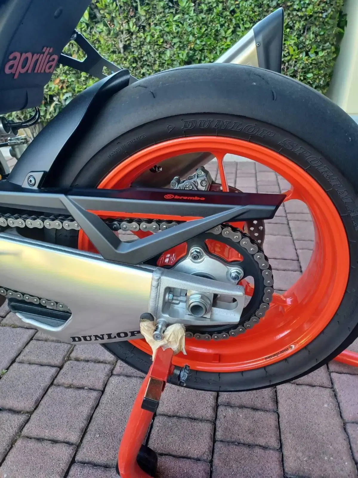 Aprilia Tuono V4 Factory (2021 - 24) (5)