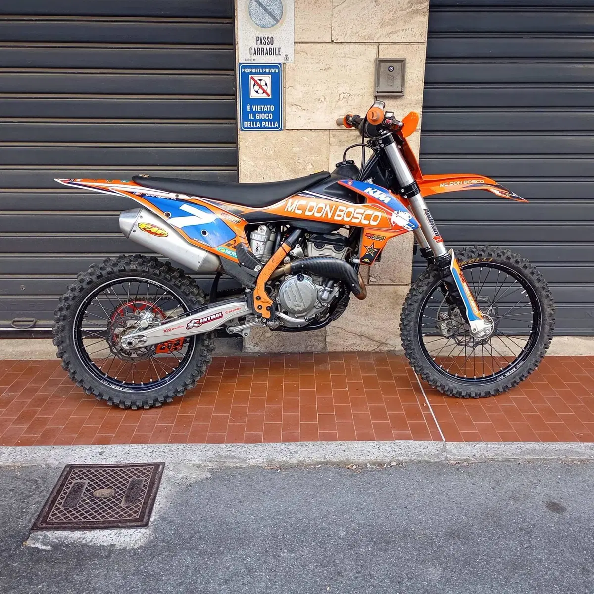 KTM 250 SX-F (2020) (2)