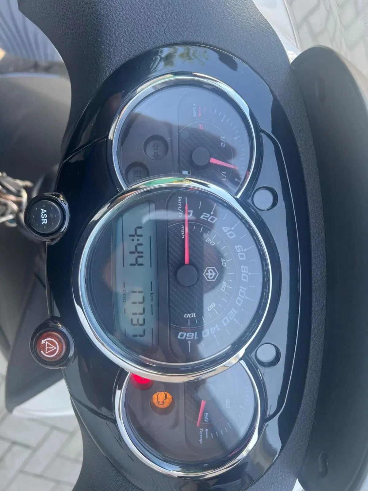 Piaggio Beverly 300 Hpe (2021) (5)