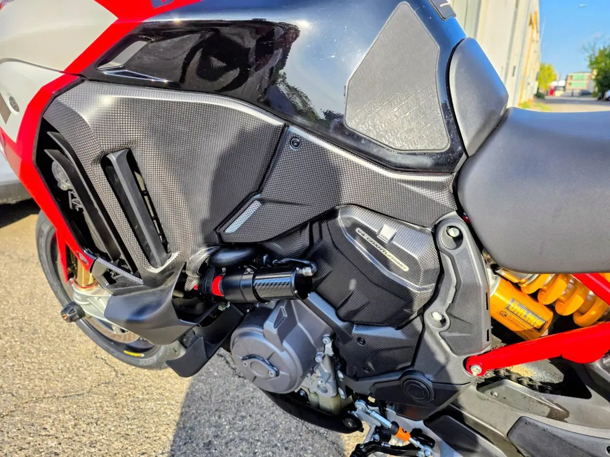 Ducati Multistrada V4 Pikes Peak (2021 - 24) (7)