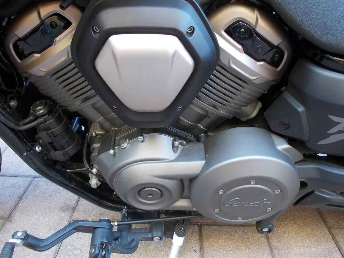 Benda Motorcycles Chinchilla 500 V2 (2025 - 26) (9)