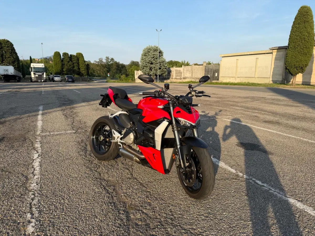 Ducati Streetfighter V2 (2022 - 24)