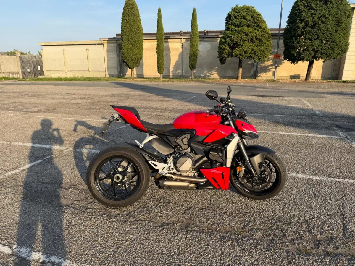 Ducati Streetfighter V2 (2022 - 24) (2)