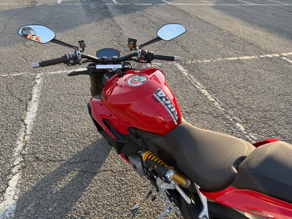 Ducati Streetfighter V2 (2022 - 24) (7)