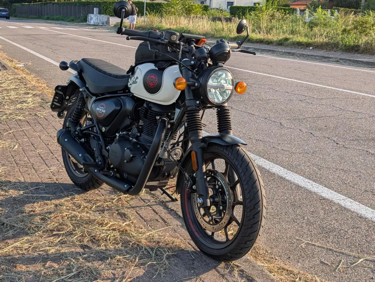Royal Enfield HNTR 350 (2022 - 26) (6)