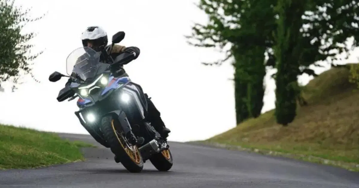 Scarica il Magazine n°704 e leggi il meglio di Moto.it