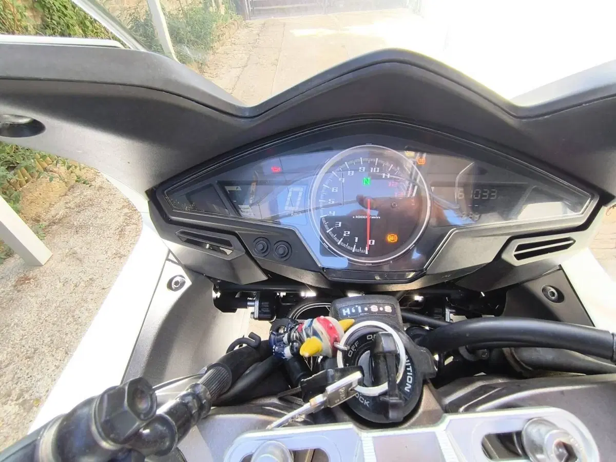 Honda VFR 800 F (2014 - 16) (14)