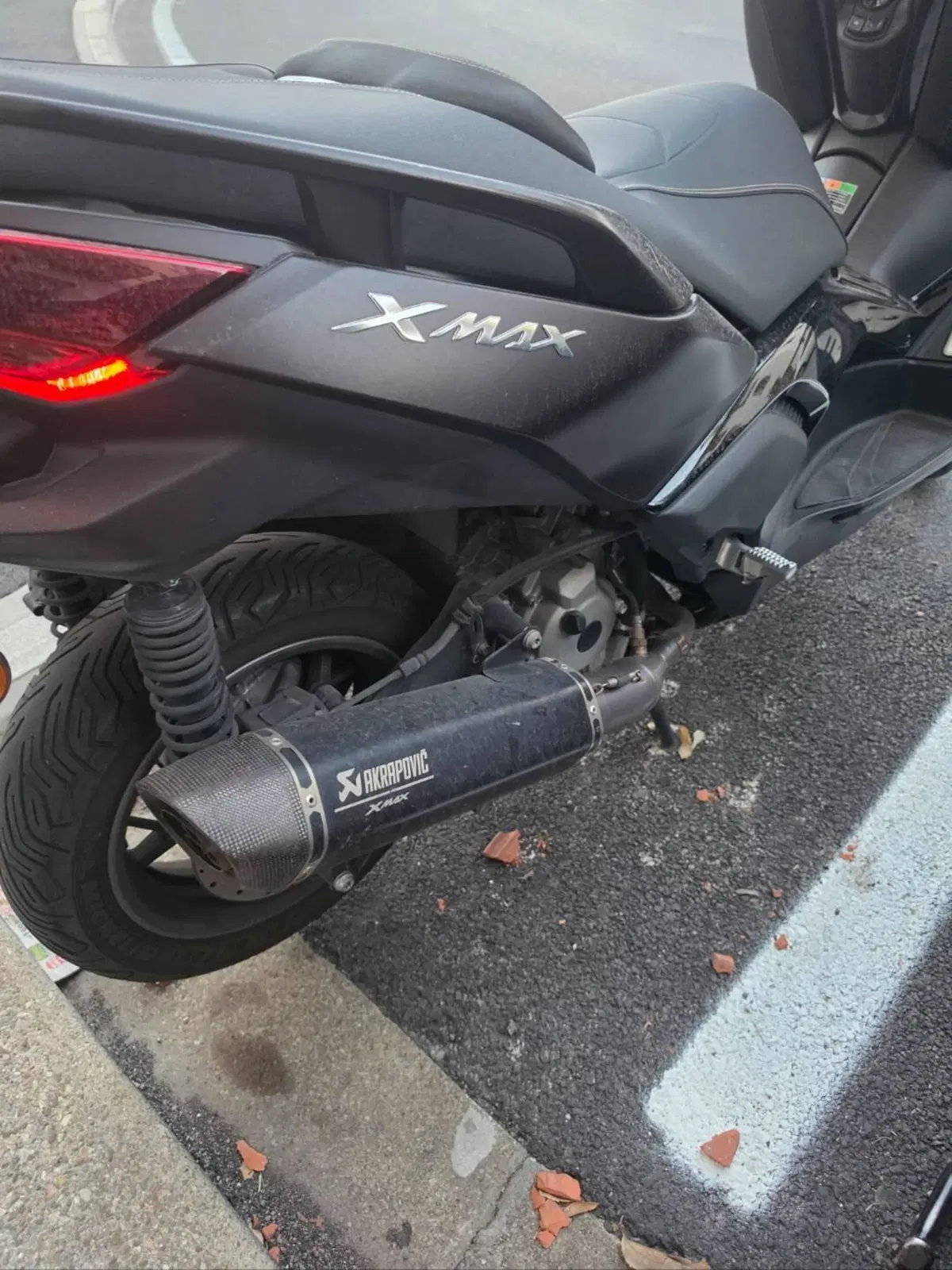 Yamaha X-Max 300 Tech Max (2025 - 26) (5)