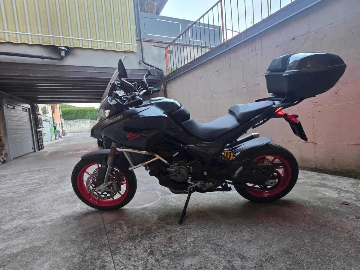 Ducati Multistrada V2 S (2022 - 24) (3)