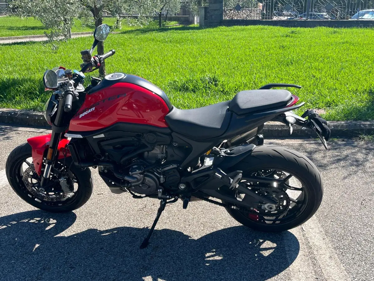 Ducati Monster 937 + (2021 - 25) (4)