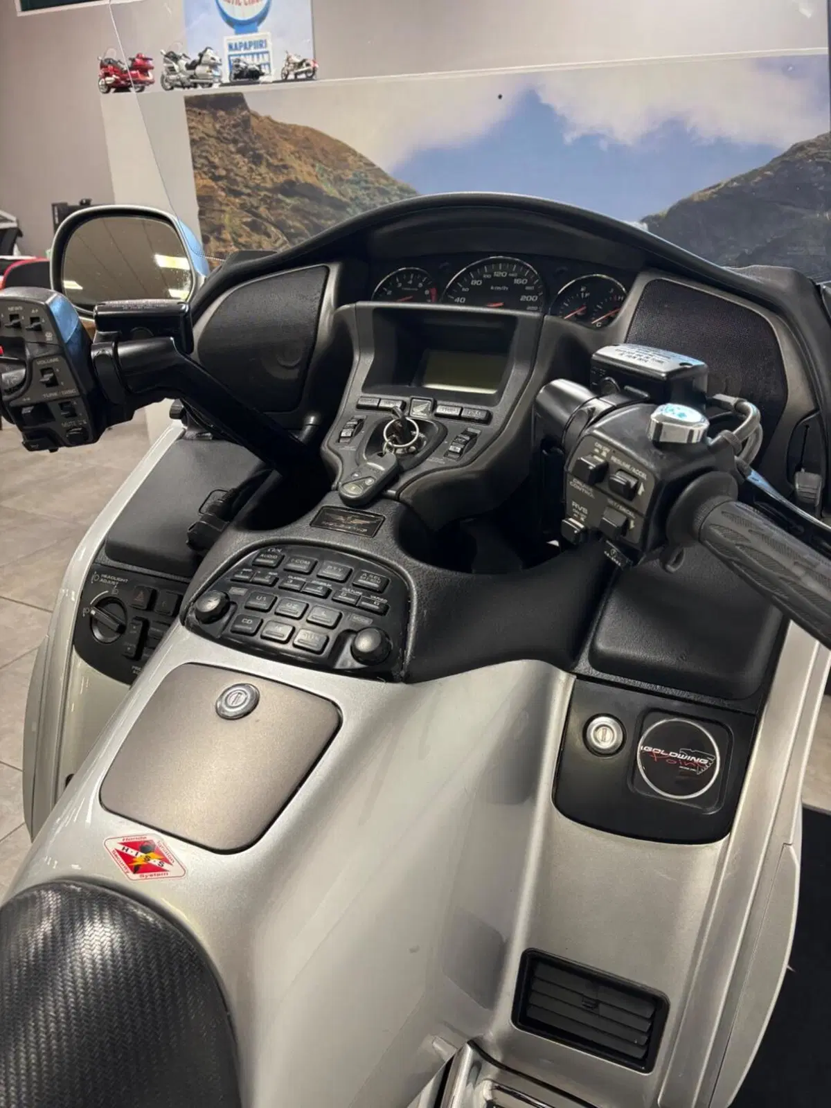 Honda GL 1800 Gold Wing (2007 - 11) (9)