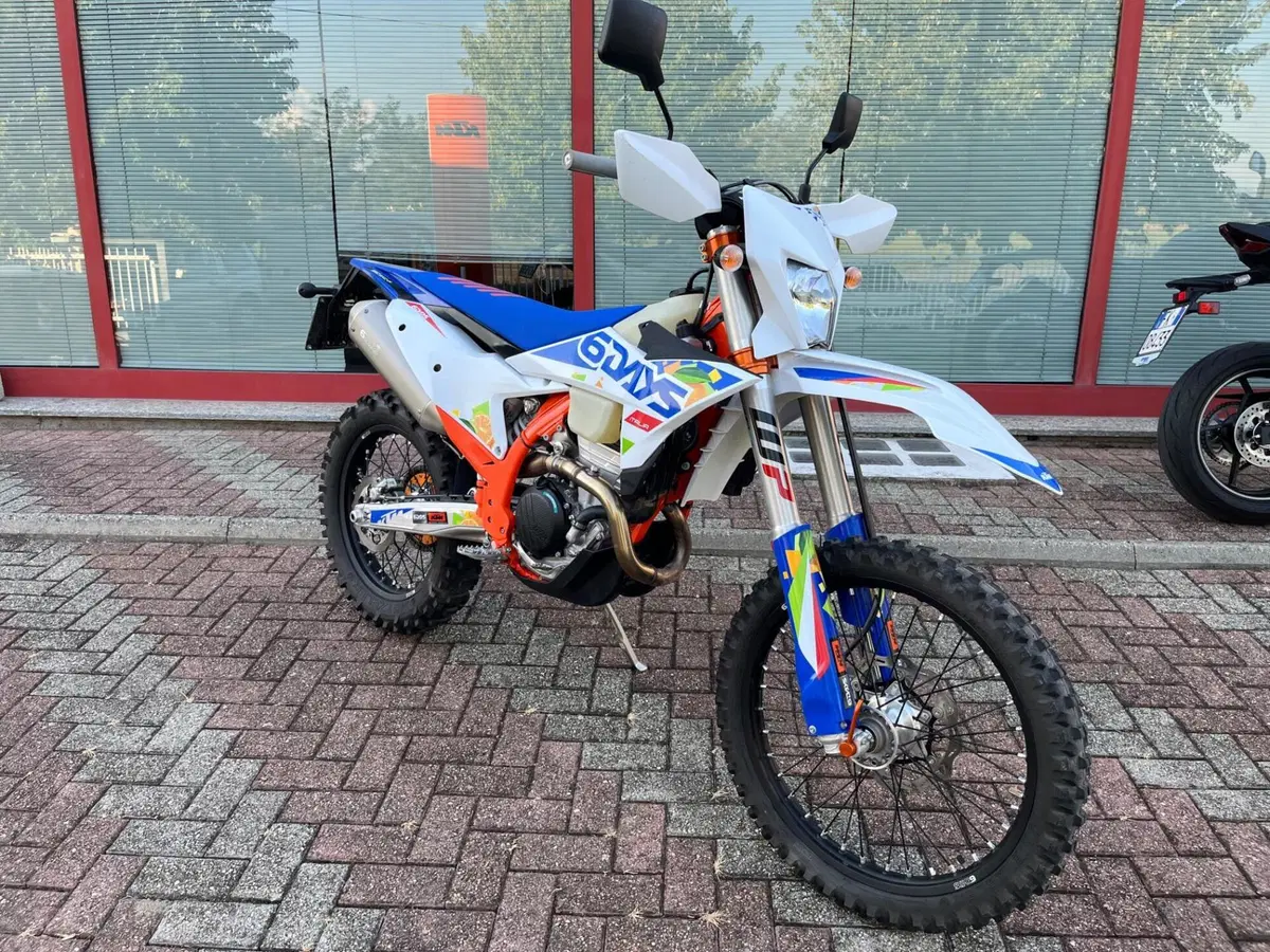 KTM 350 EXC-F 6Days (2026) (3)