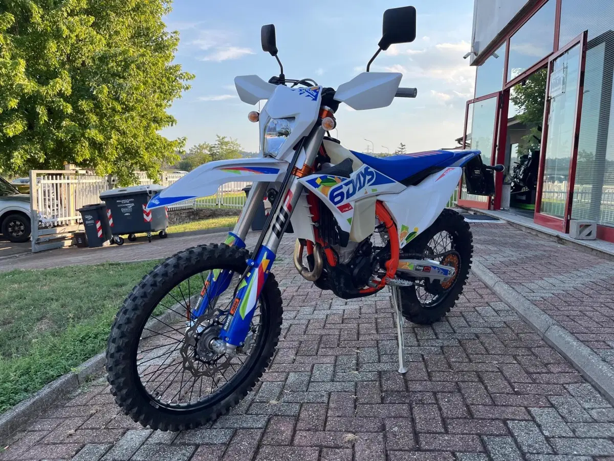 KTM 350 EXC-F 6Days (2026) (7)