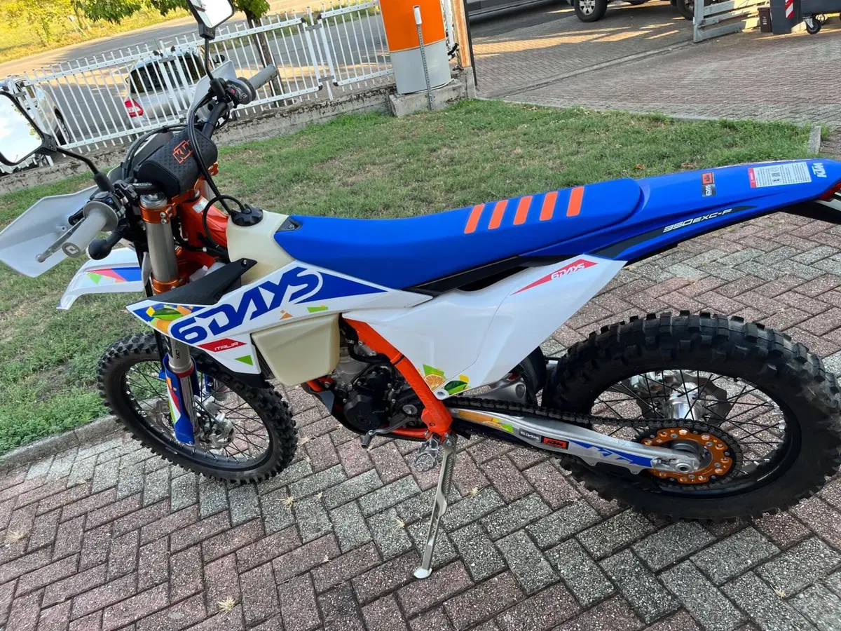 KTM 350 EXC-F 6Days (2026) (10)