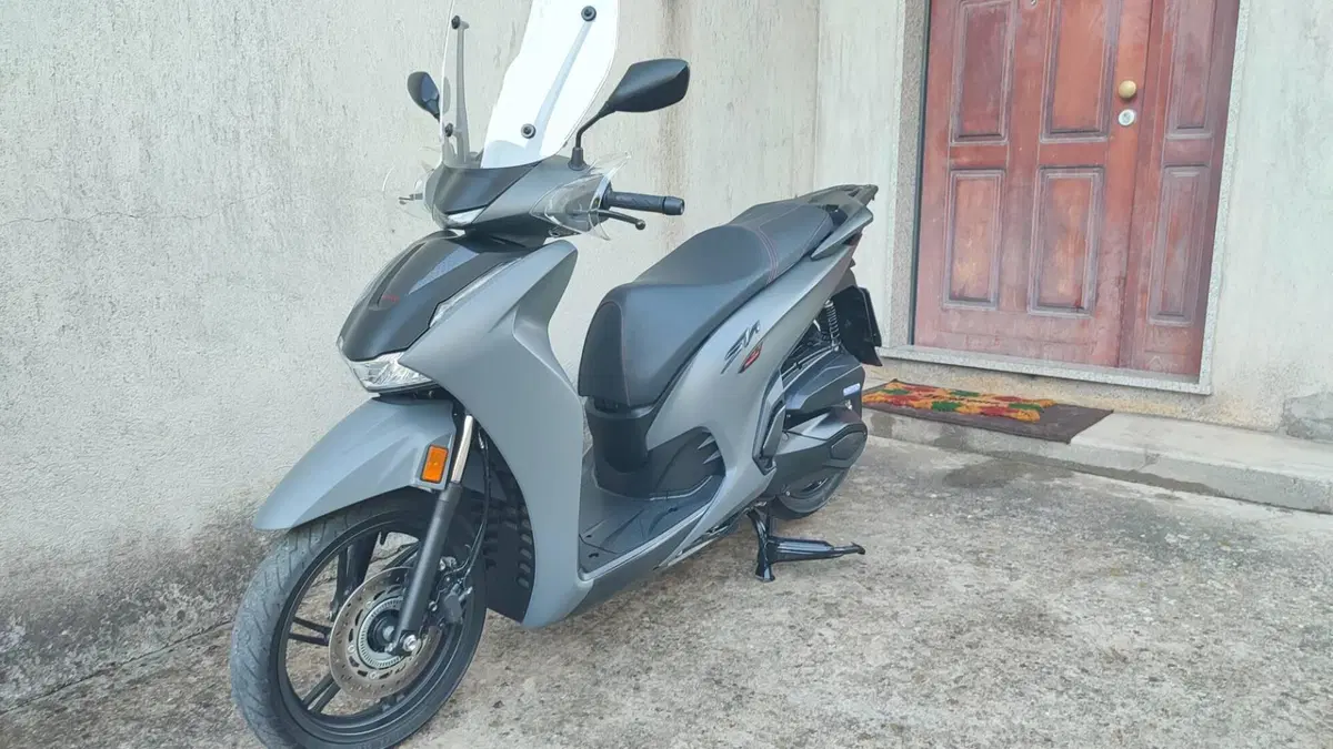 Honda SH 350i Sport (2025 - 26) (2)