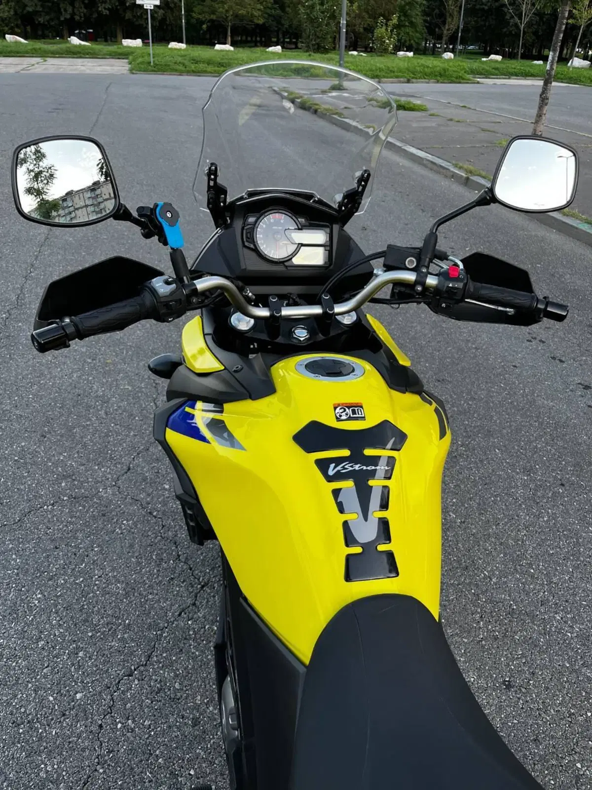 Suzuki V-Strom 650XT Explorer (2022 - 25) (8)