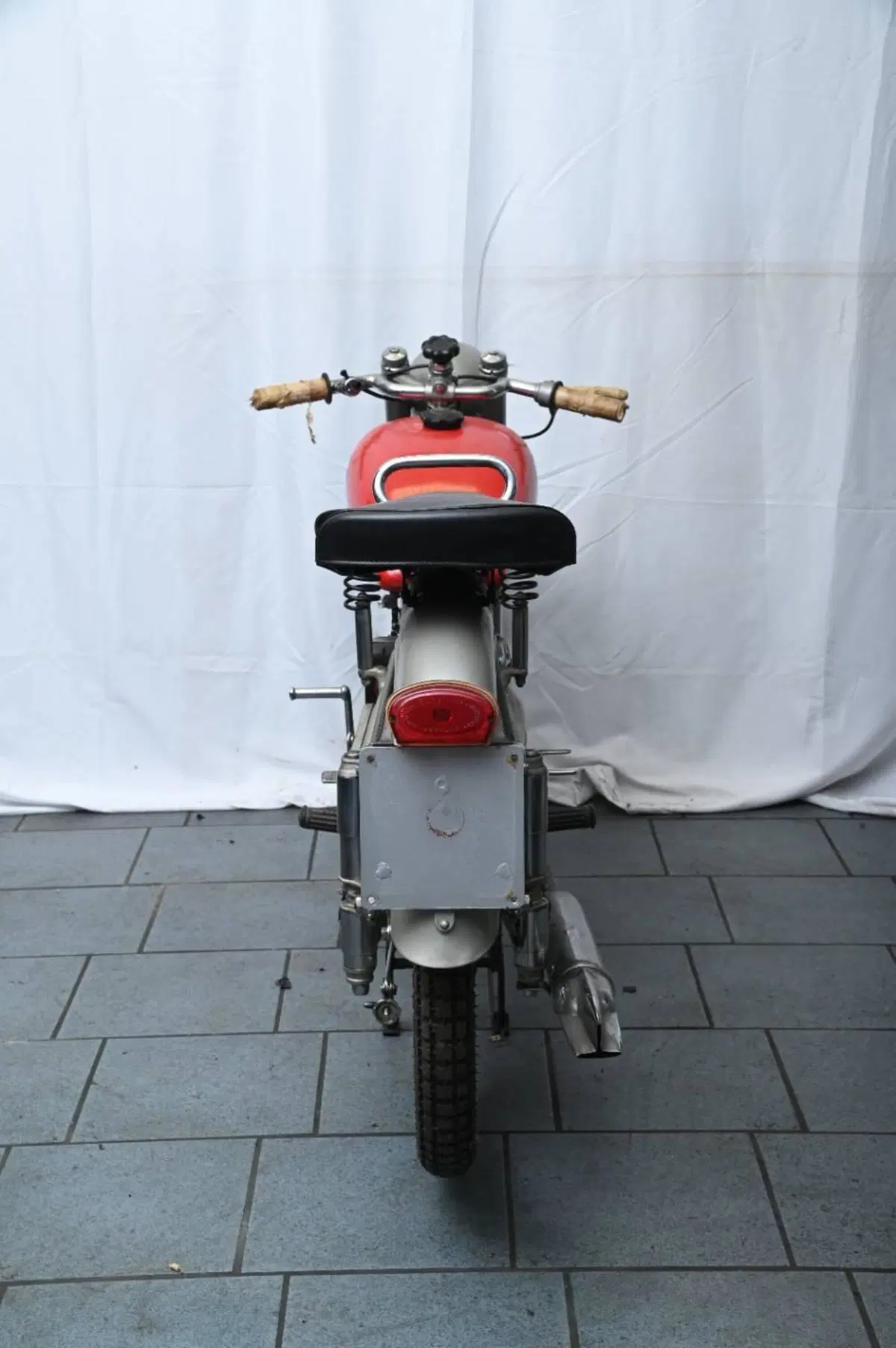 Sterzi 125 T (5)