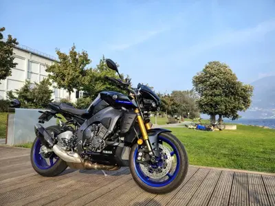 Yamaha MT-10 SP (2022 - 25) usata