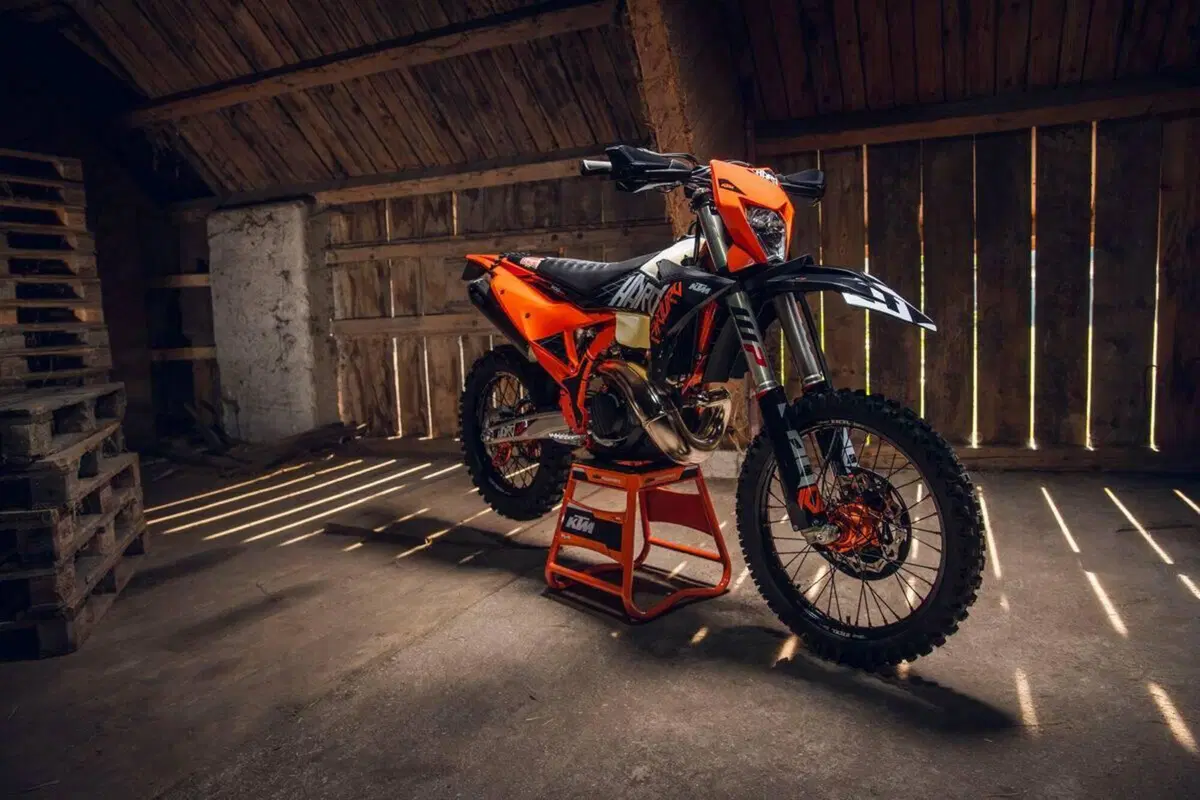 KTM 300 EXC Hardenduro (2027) (3)