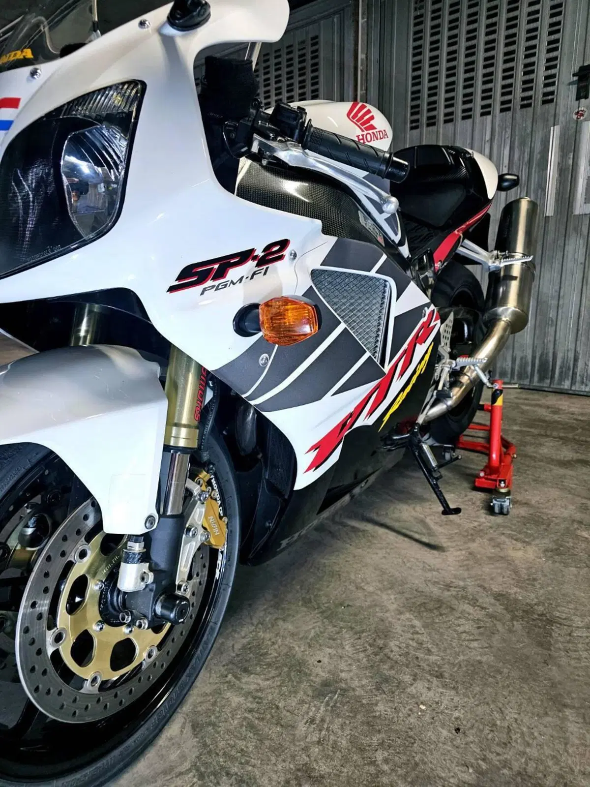 Honda VTR 1000 SP-2 (2002 - 06) (11)
