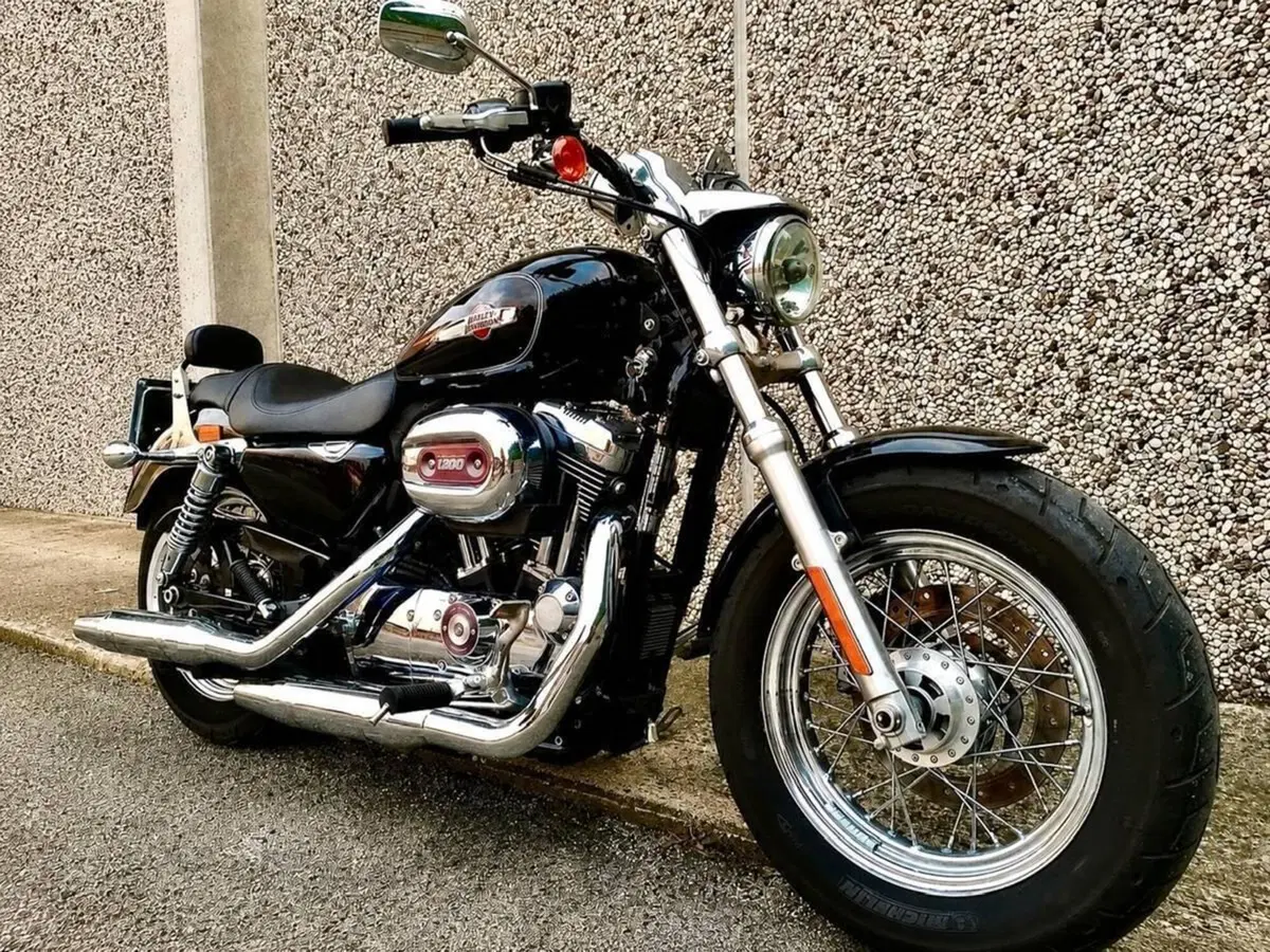 Harley-Davidson 1200 Custom (2007 - 13) - XL 1200C (2)
