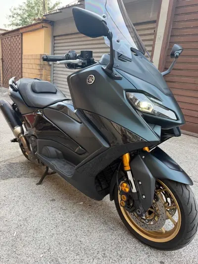 Yamaha T-Max 560 Tech Max (2022 - 24) usata