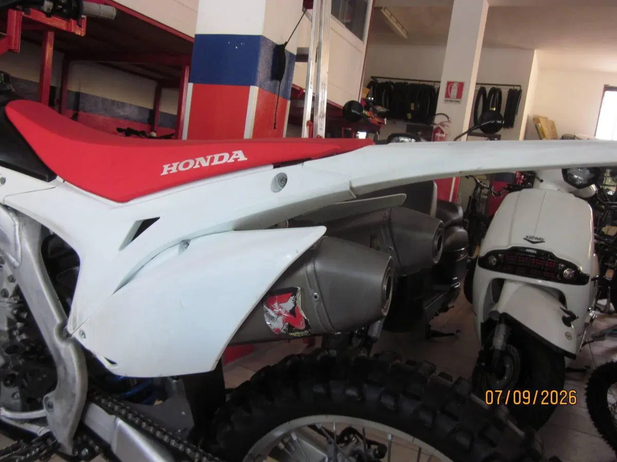 Honda CRF 450R (2014) (7)