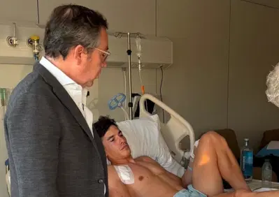 MotoGP 2026. Il chirurgo che ha operato Marc Marquez conferma: 'Corre con un braccio e mezzo. Problema maggiore? Ha perso forza nel bicipite'