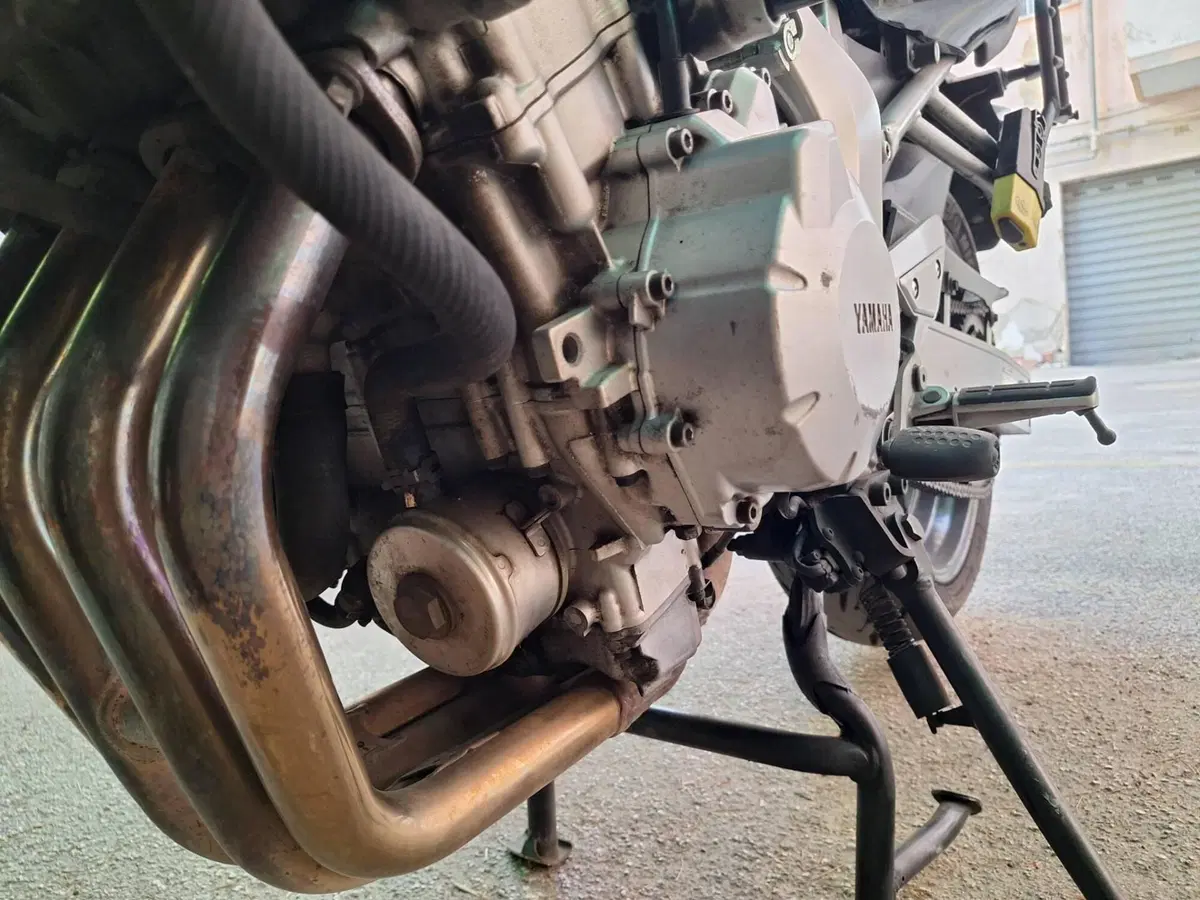 Yamaha FZ6 (2004 - 07) (15)
