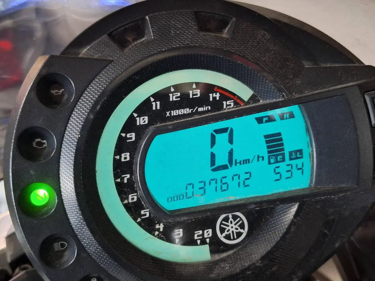 Yamaha FZ6 (2004 - 07) (16)