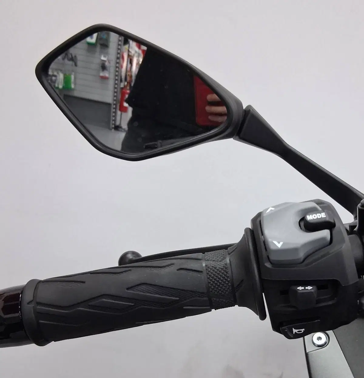 Suzuki GSX-8R (2024 - 26) (5)