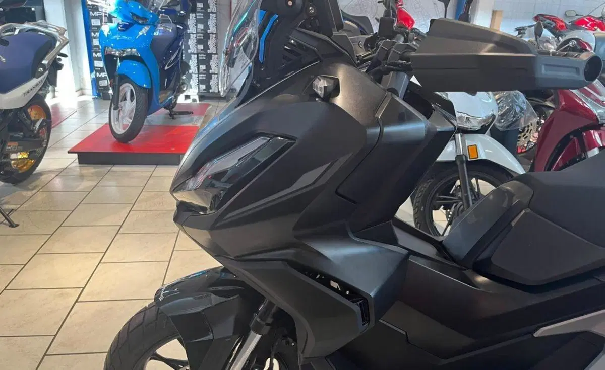 Honda ADV 350 Special Edition (2025 - 26) (6)
