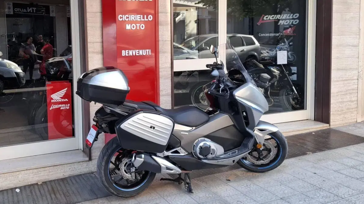 Honda Integra 750 DCT (2016 - 17) (7)