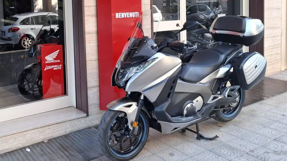 Honda Integra 750 DCT (2016 - 17) (8)