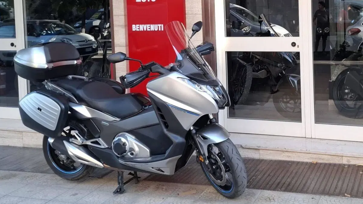 Honda Integra 750 DCT (2016 - 17) (10)