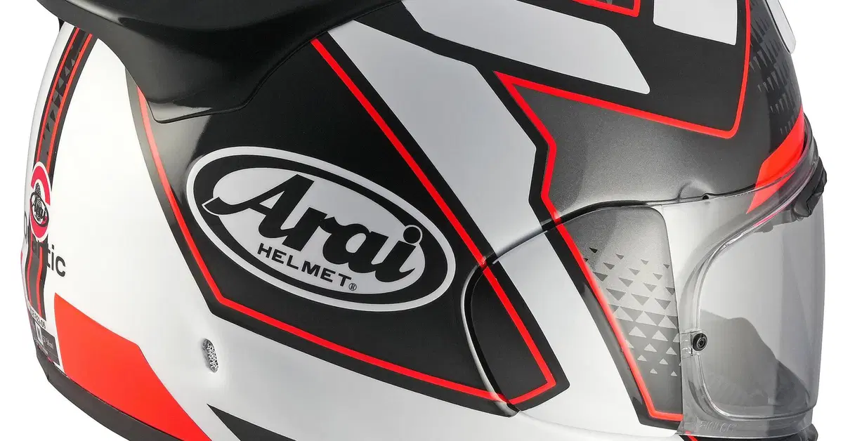 Arai Quantic Giu Red