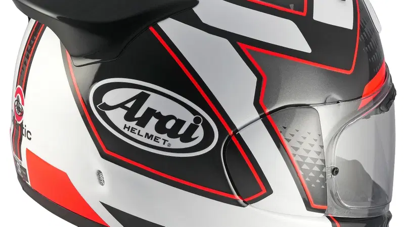 Arai Quantic Giu Red