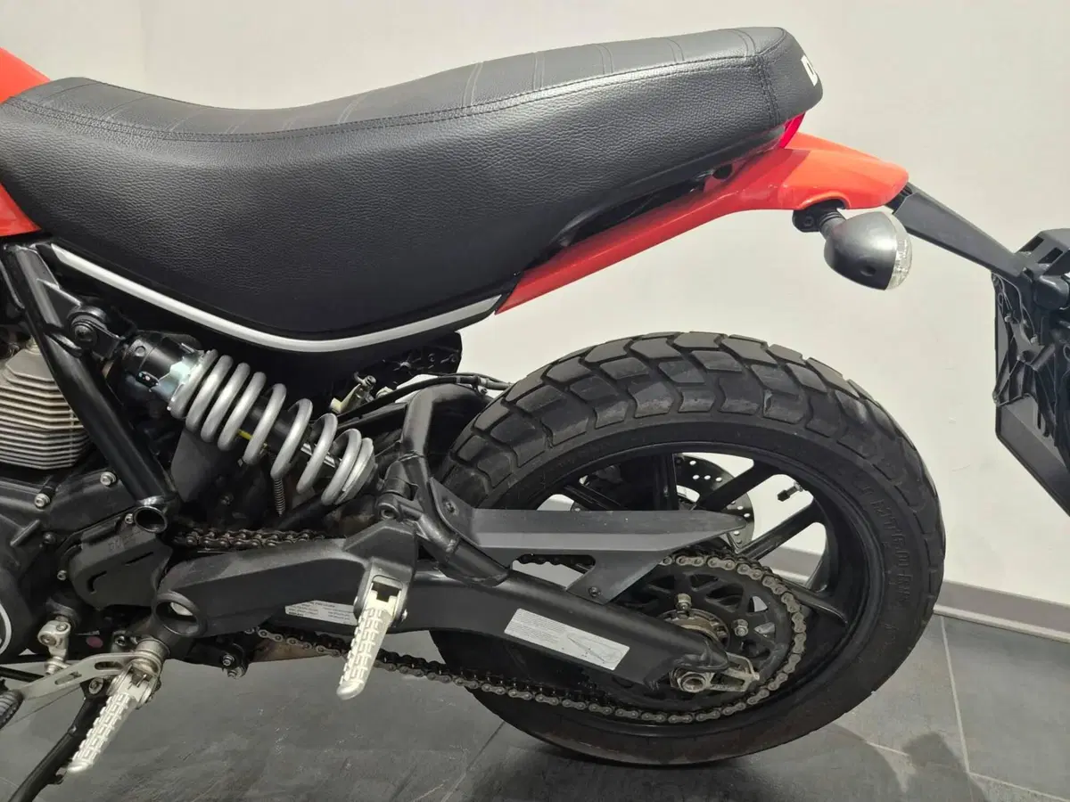 Ducati Scrambler 400 Sixty 2 (2016 - 21) (8)