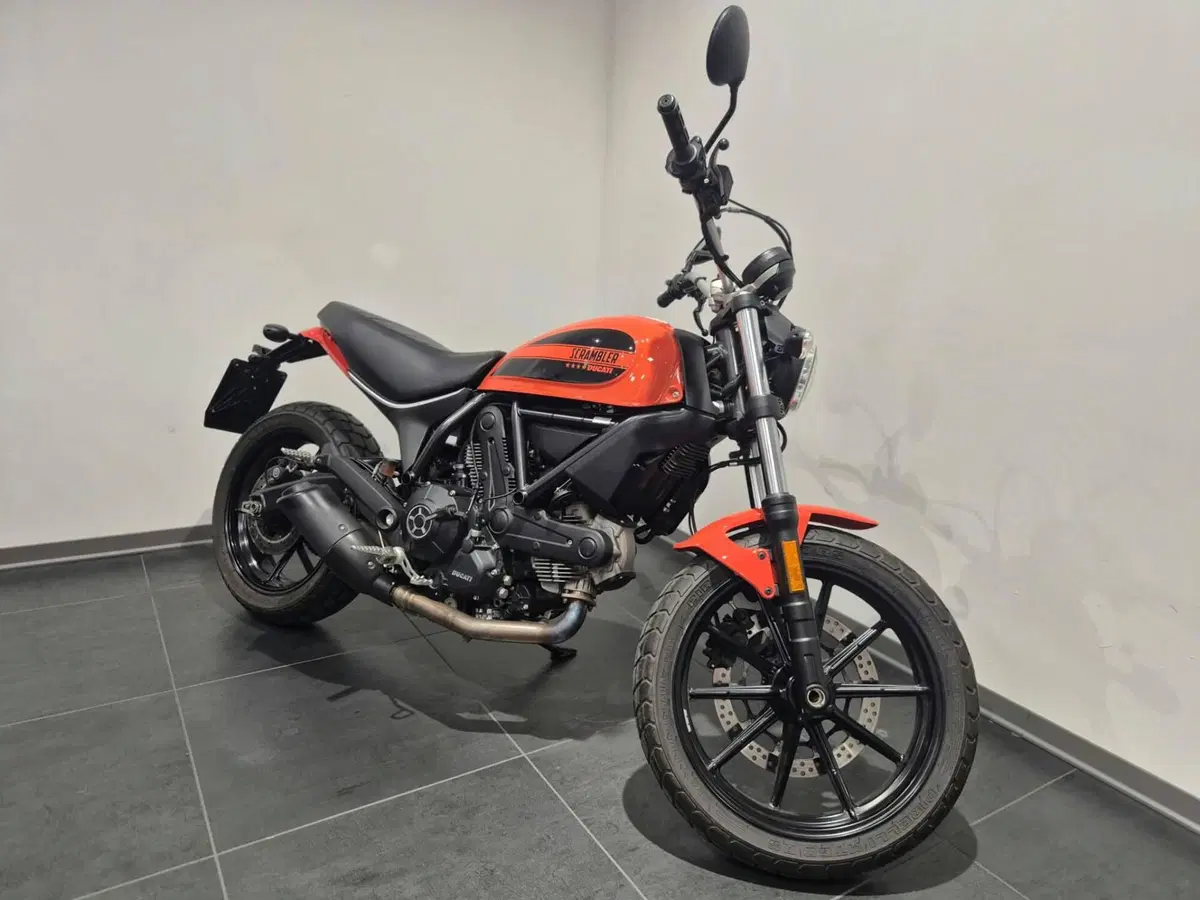 Ducati Scrambler 400 Sixty 2 (2016 - 21) (2)